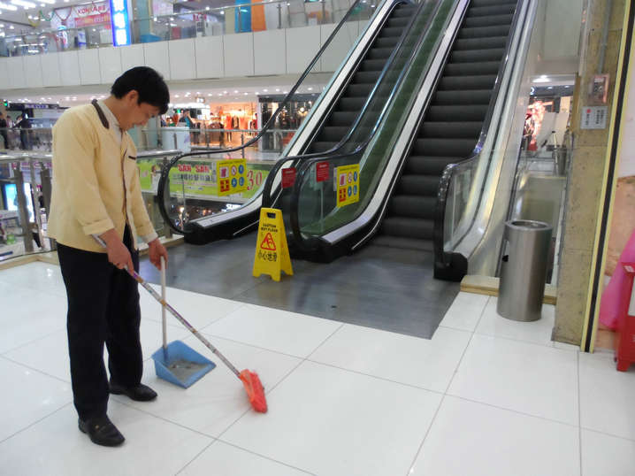 商場(chǎng)保潔7.jpg